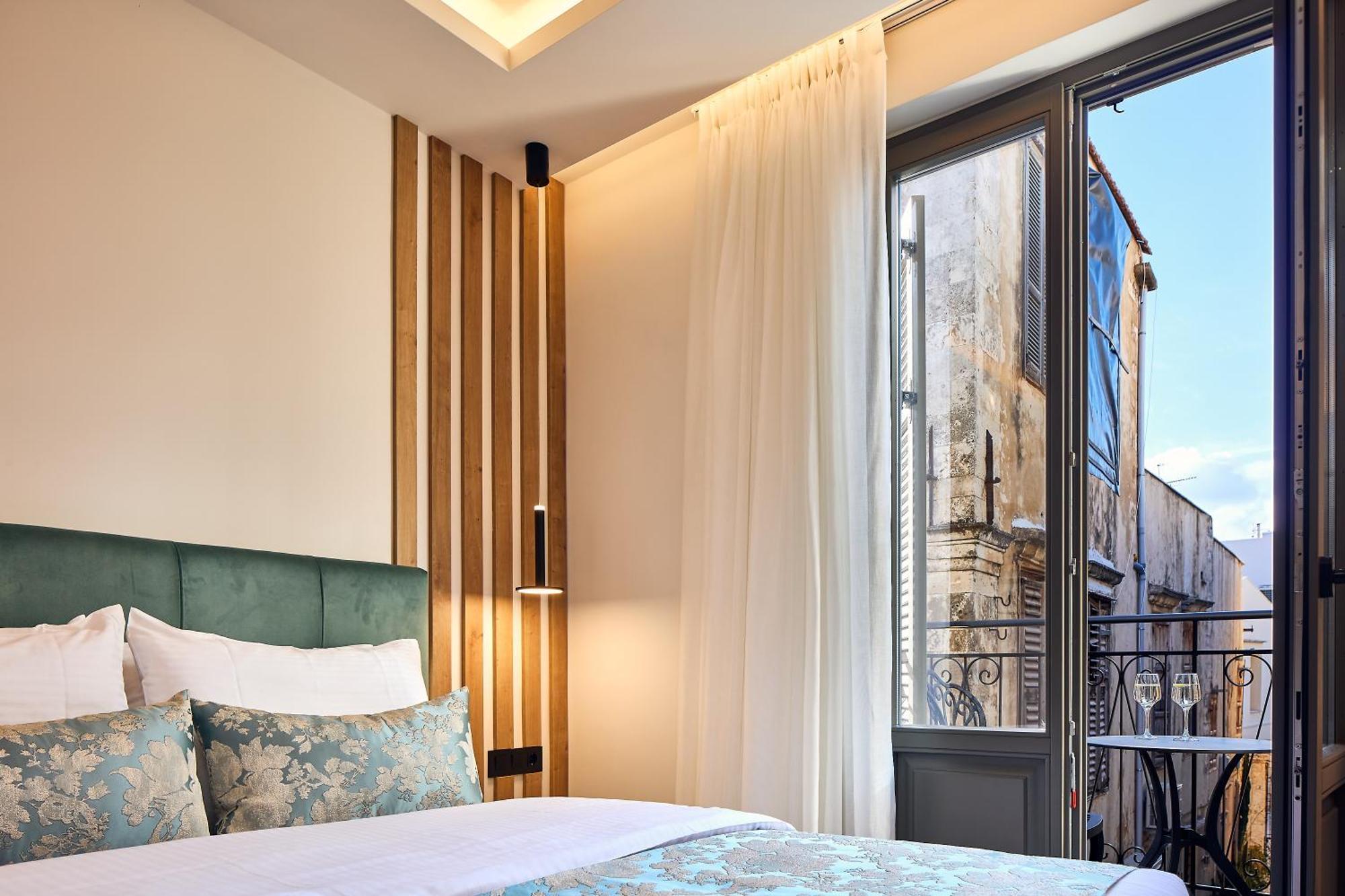 Grande Madonna Luxury Boutique Suites 레팀노 객실 사진