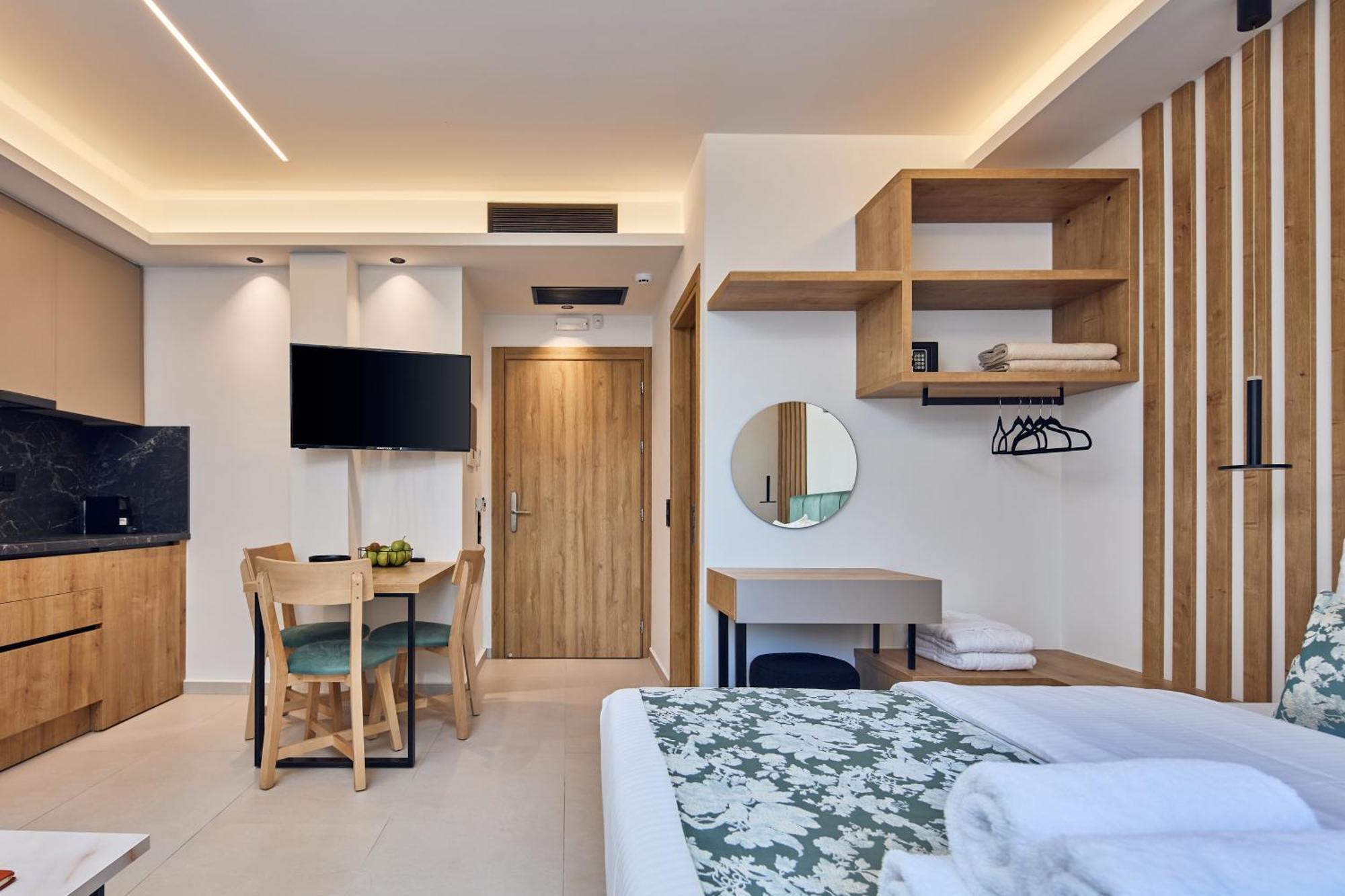 Grande Madonna Luxury Boutique Suites 레팀노 외부 사진
