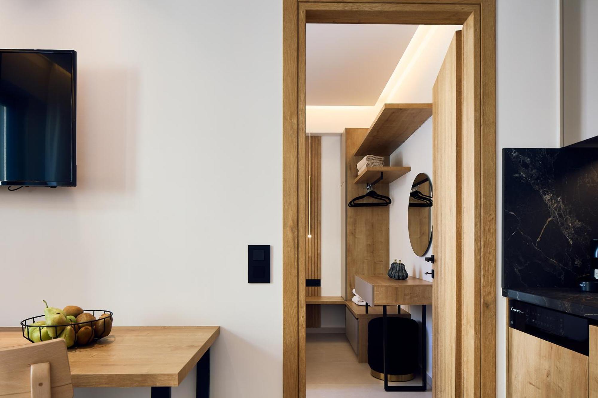 Grande Madonna Luxury Boutique Suites 레팀노 객실 사진