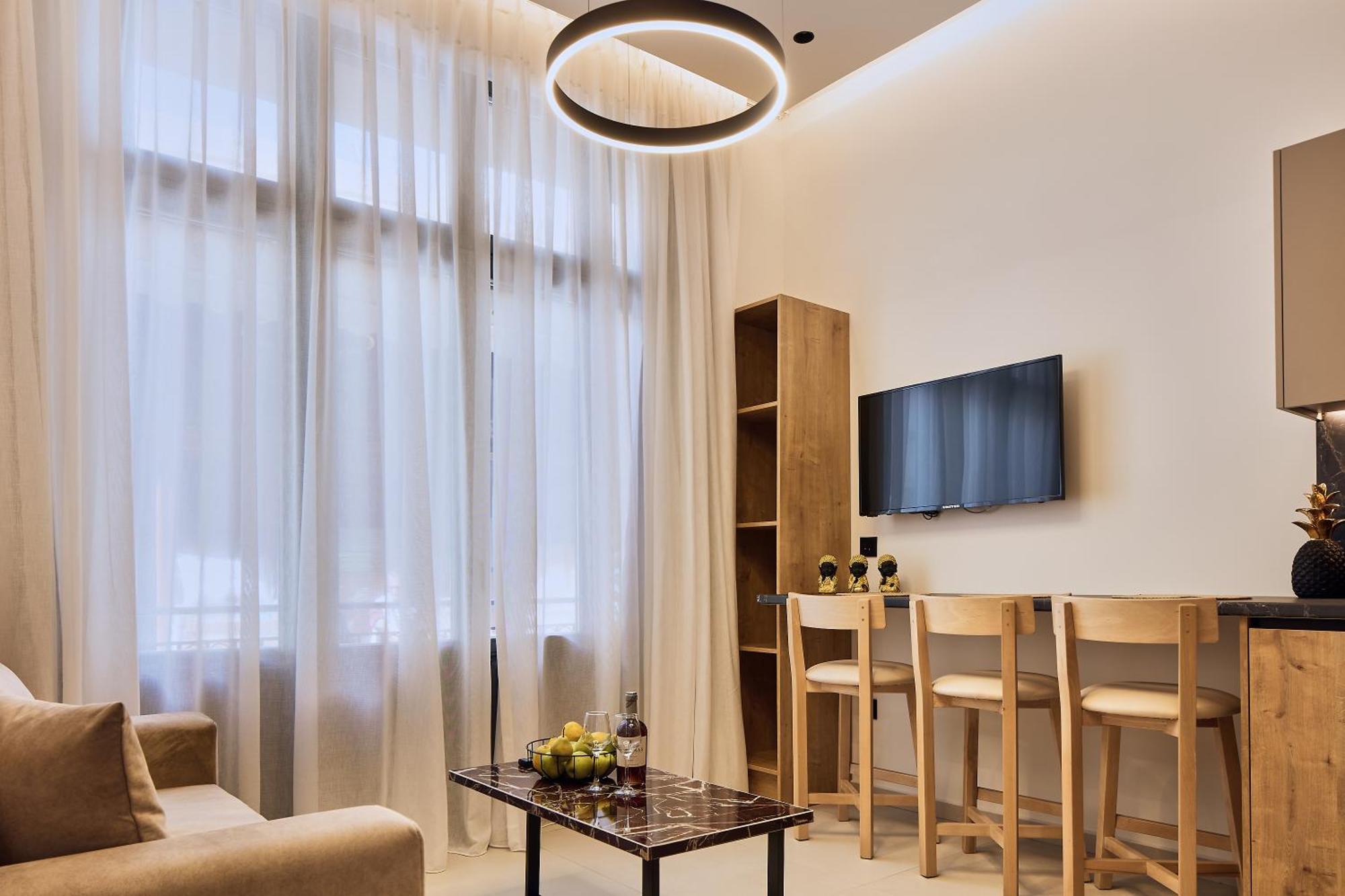 Grande Madonna Luxury Boutique Suites 레팀노 객실 사진