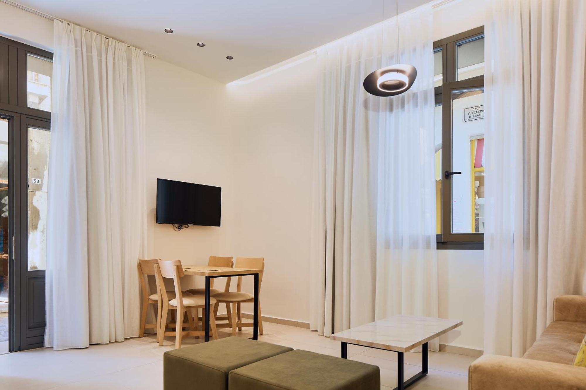 Grande Madonna Luxury Boutique Suites 레팀노 외부 사진